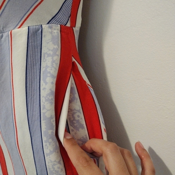 Express - Striped Cropped Jumpsuit - Picture 5 of 16